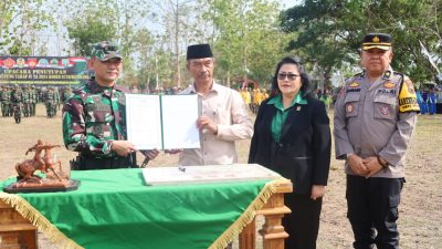 Letkol Inf Yudhi Yahya Pimpin Upacara Penutupan TMMD Sengkuyung Tahap IV TA 2024 di Mojorembun Kaliori