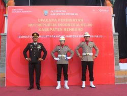 Polwan Pertama Jadi Komandan Upacara HUT RI di Rembang