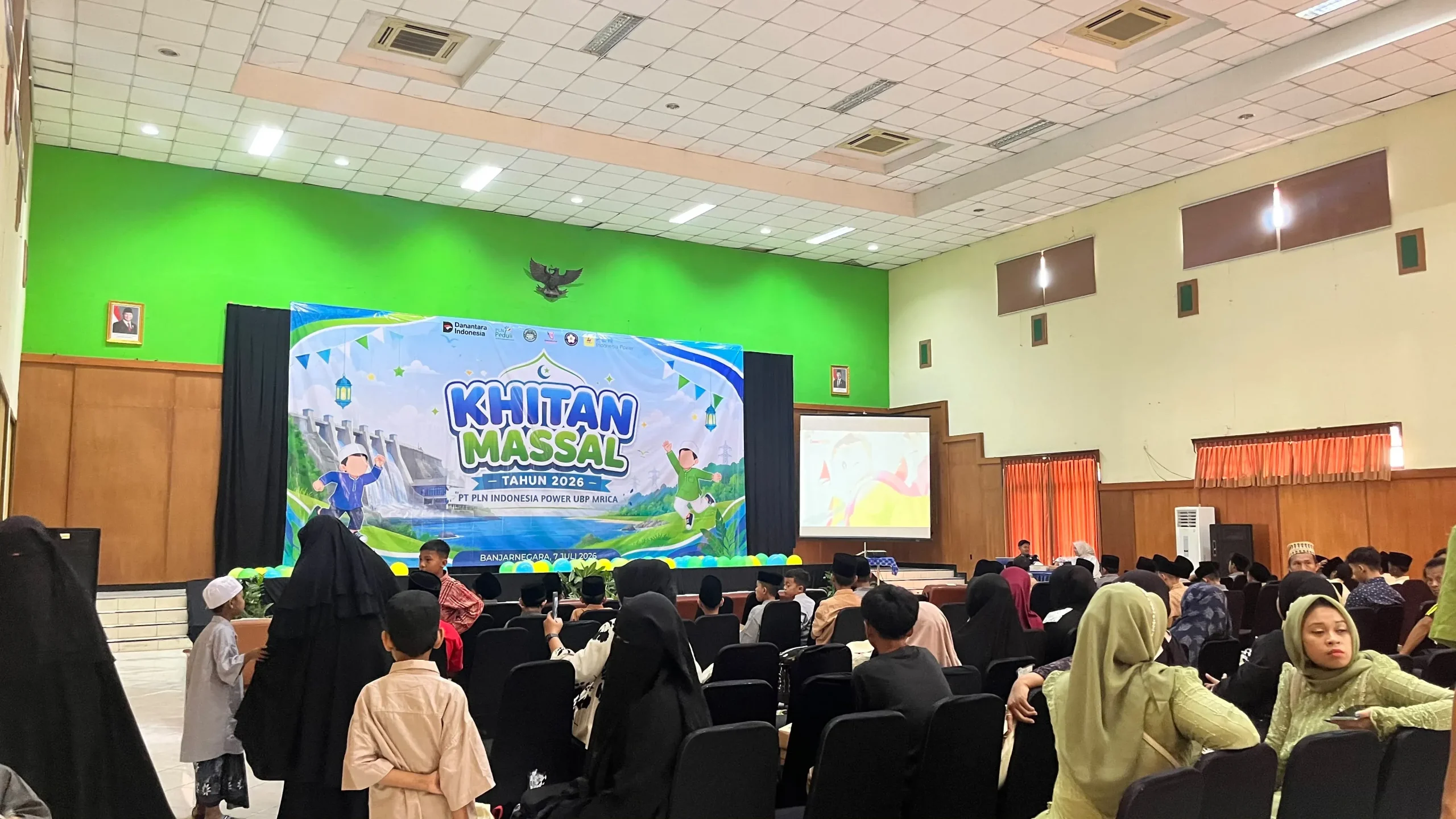Khitanan Massal di Banjarnegara Menyediakan Layanan Gratis untuk Puluhan Anak