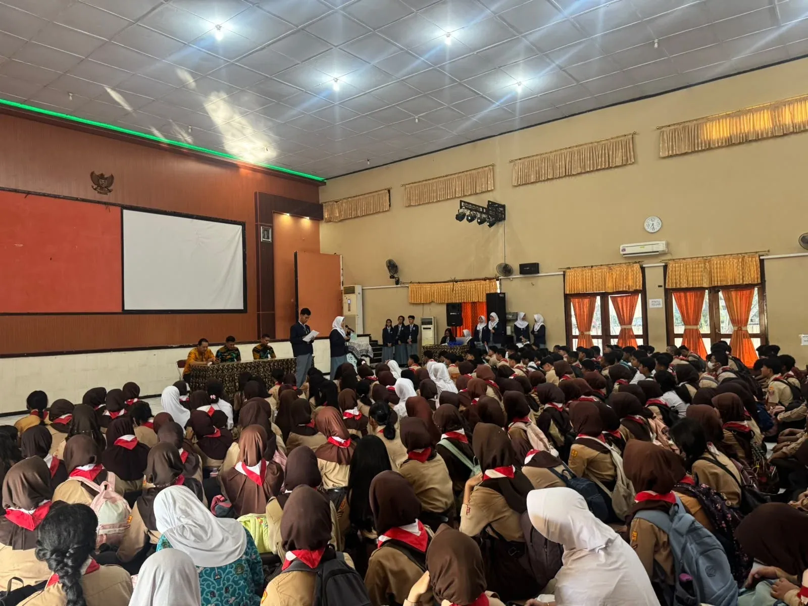 MPLS SMAN 2 Semarang Mengusung Tema Berbahasa Jawa untuk Perkuat Karakter Siswa