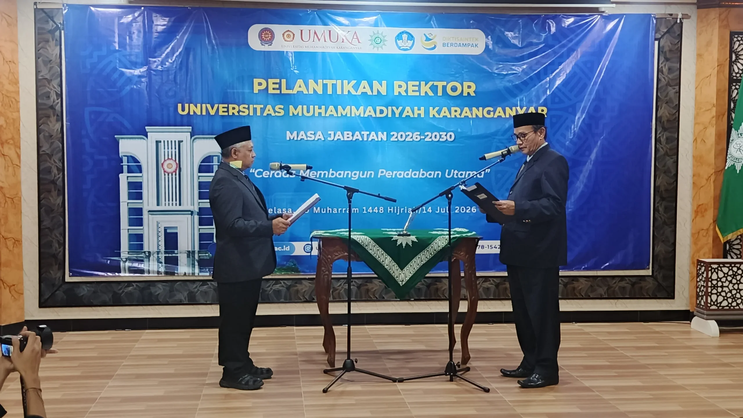 Muh Samsuri Dilantik Rektor UMUKA 2 Periode Fokus Genjot Akreditasi dan Mutu SDM