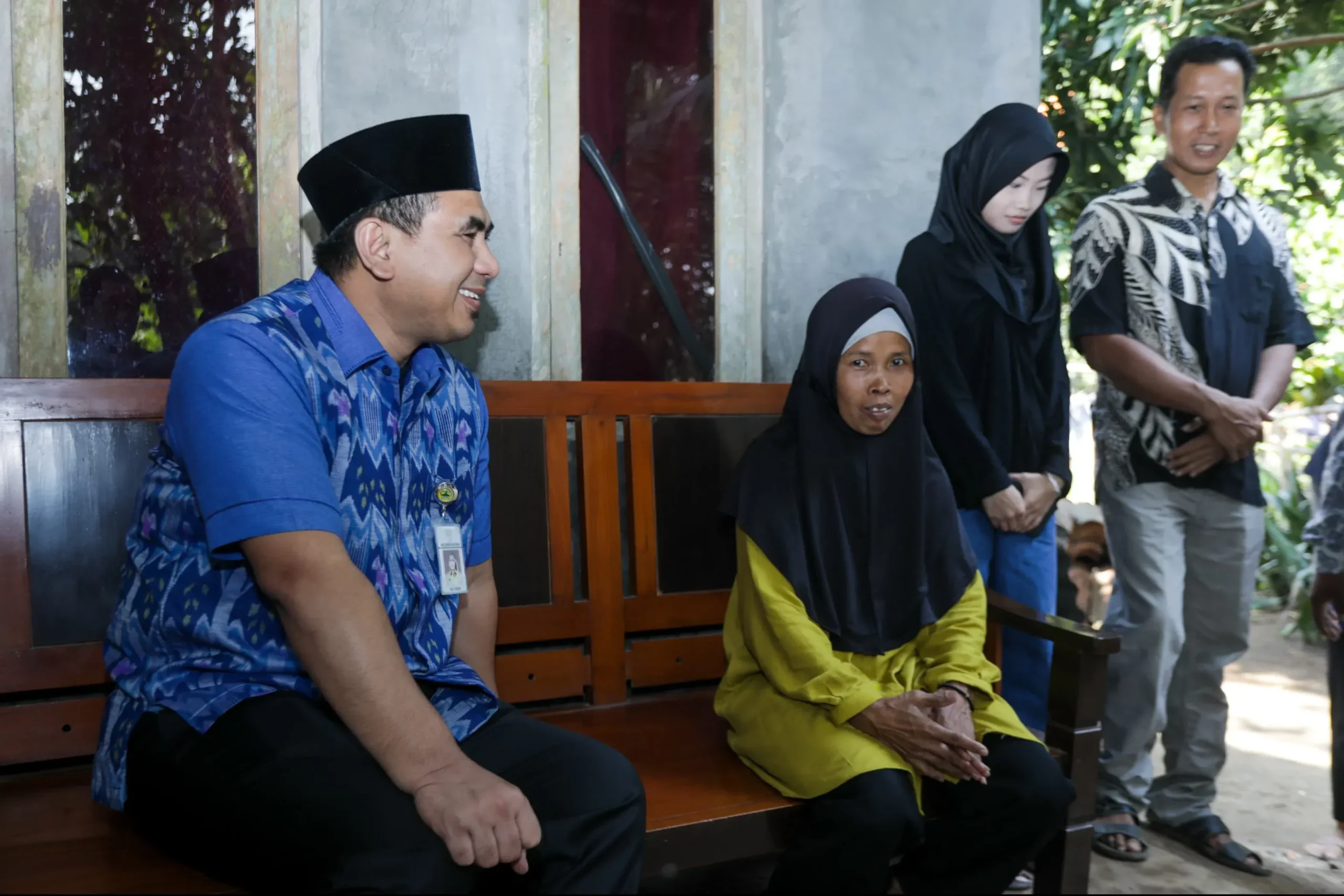 Wagub Jateng Disambangi Sailah Setelah Rumahnya Diperbaiki
